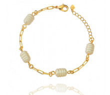 Load image into Gallery viewer, Bibi Baroque Pearl Bracelet
