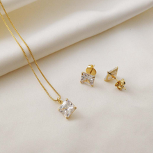 Load image into Gallery viewer, Crystal Necklace
