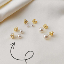 Load image into Gallery viewer, Delicate Pearls Earrings
