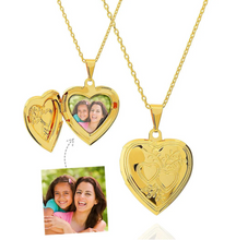 Load image into Gallery viewer, Heart Photo Locket Necklace
